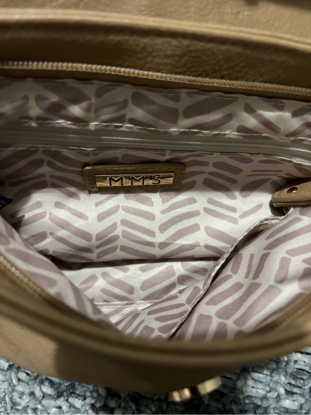 MMS Design Studio Beige/Tan Shoulder Bag with Patterned Interior